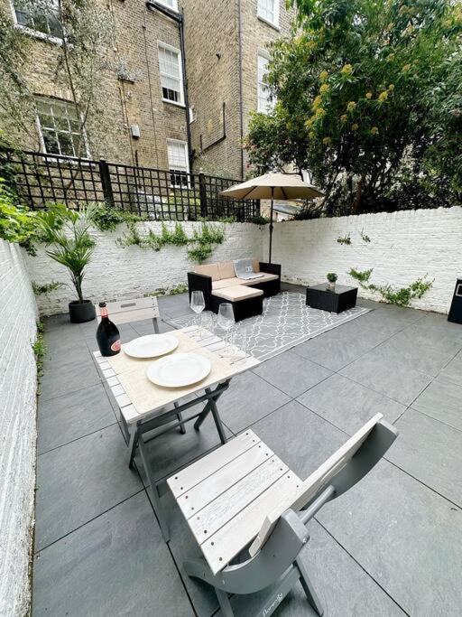 Londwell, Luxe And Leaves, Chelsea Flat With Private Garden Apartman London Kültér fotó